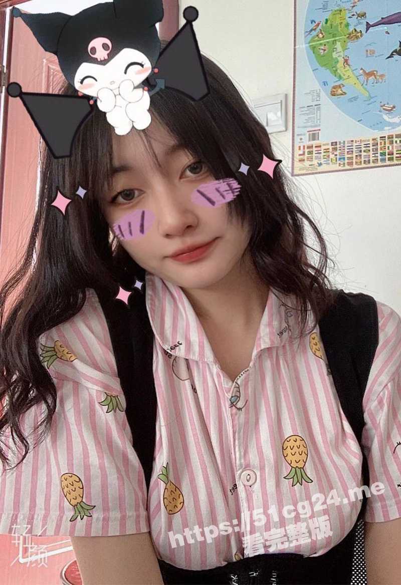 刚上大一的清纯学生妹 和男友裸聊看奶子和一线天嫩逼 男友作死分手后报复流出不雅照和视频 - 51吃瓜网-51吃瓜网