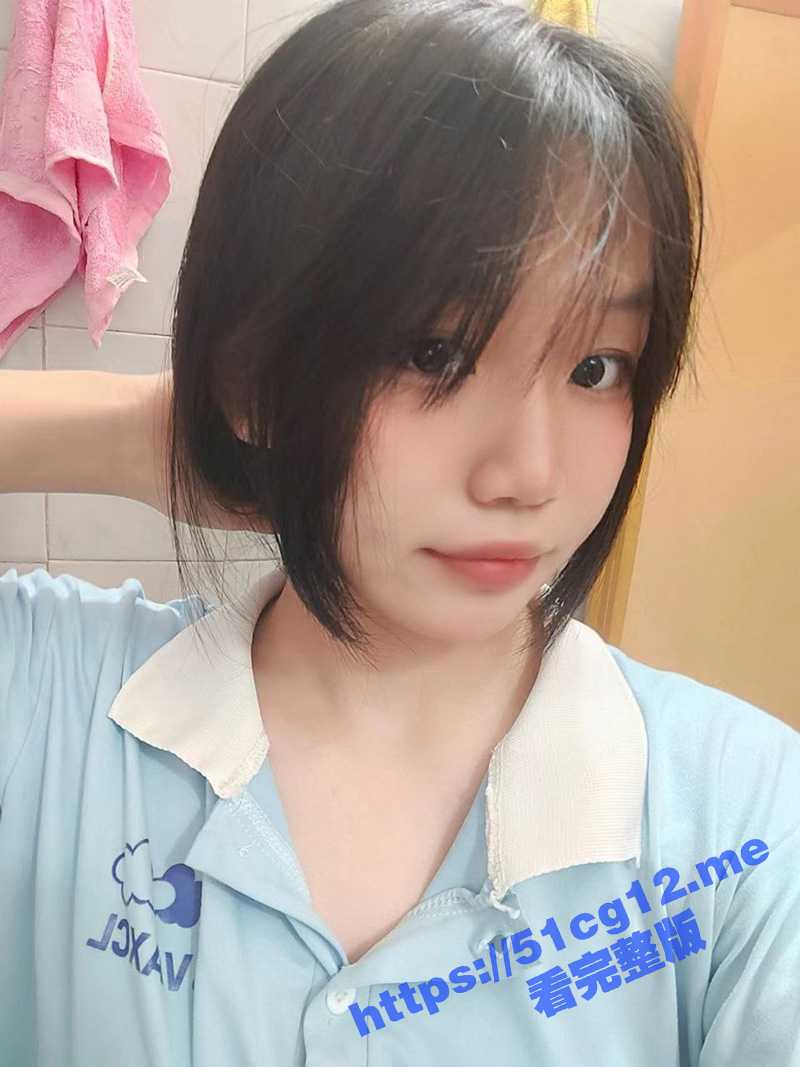带小女友出去玩 高铁上忍不住了 去厕所来一炮先！ - 51吃瓜网-51吃瓜网