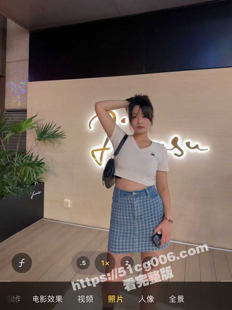 内蒙古师范大学葛思琪 单身性瘾母狗饥渴难耐 周末带上小玩具去酒店开房 尽情玩弄自己的小穴 - 51吃瓜网-51吃瓜网