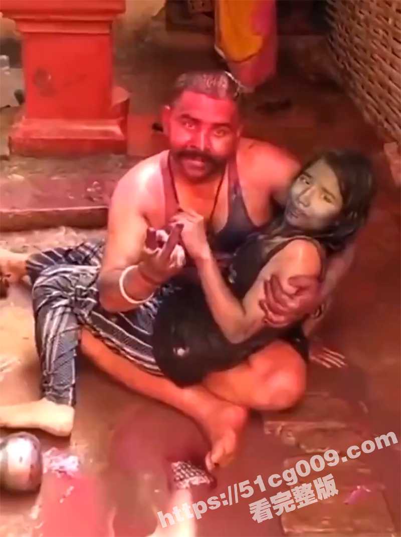 印度姐夫借庆祝性骚扰猥亵小姨子 据说这里的男人都曾对她动手动脚 曾被多人强奸 2次都有姐夫 - 51吃瓜网-51吃瓜网