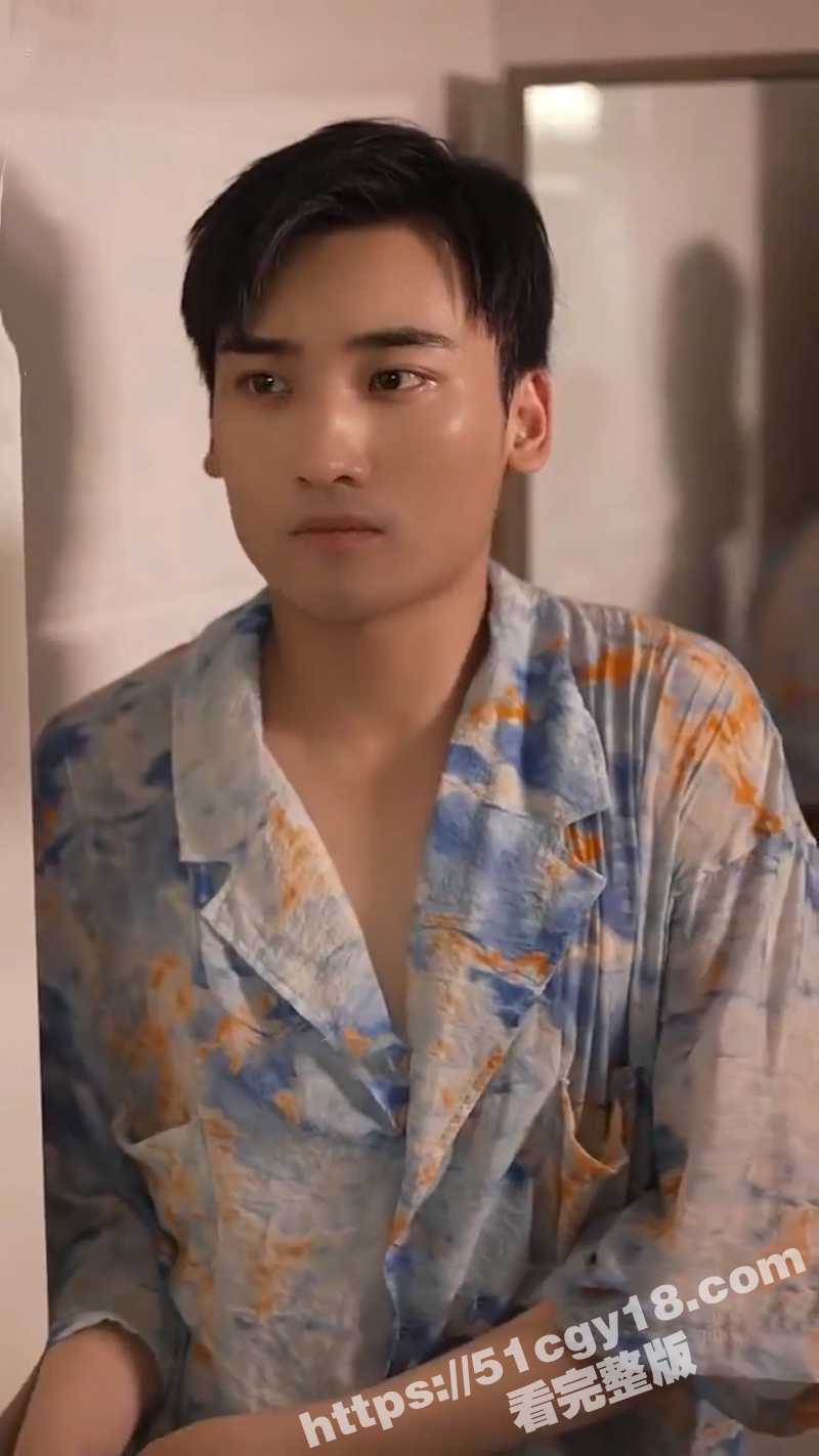 每日短剧《腹黑升职记》腹黑的屌丝男主强奸上司老婆 靠手段升职后上演权色交易！ - 51吃瓜网-51吃瓜网