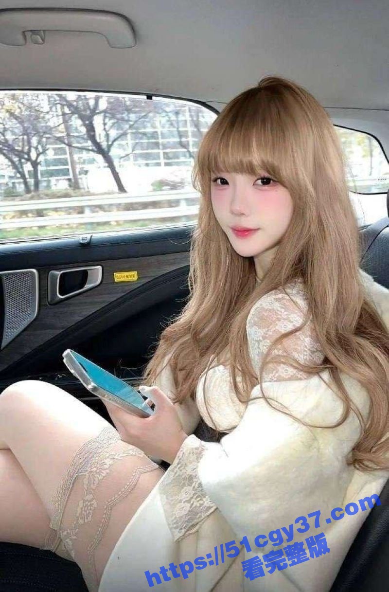 抖音300万粉丝女网红 ciu7 惊爆大瓜!巨乳翘臀身材火辣到爆 与金主露脸裸聊啪啪视频泄露! - 51吃瓜网-51吃瓜网