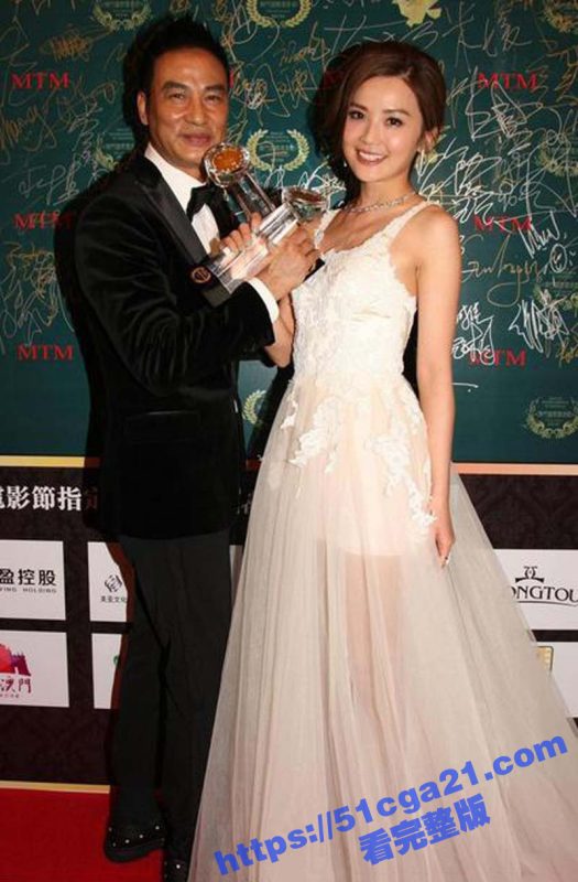 香港不老女神 阿sa 与 任达华 三级片 雏妓床戏假戏真做 阿sa车内深喉华哥肉棒 华哥舔阿sa嫩穴 场面十分香艳！-51吃瓜网