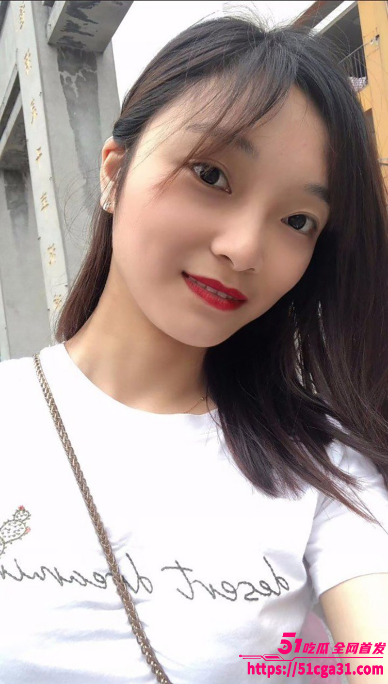 南京市中学英语老师 夏宁莹 做爱视频流出 超绝的口技让情人欲罢不能 极品美乳超级亮眼！ - 51吃瓜网-51吃瓜网