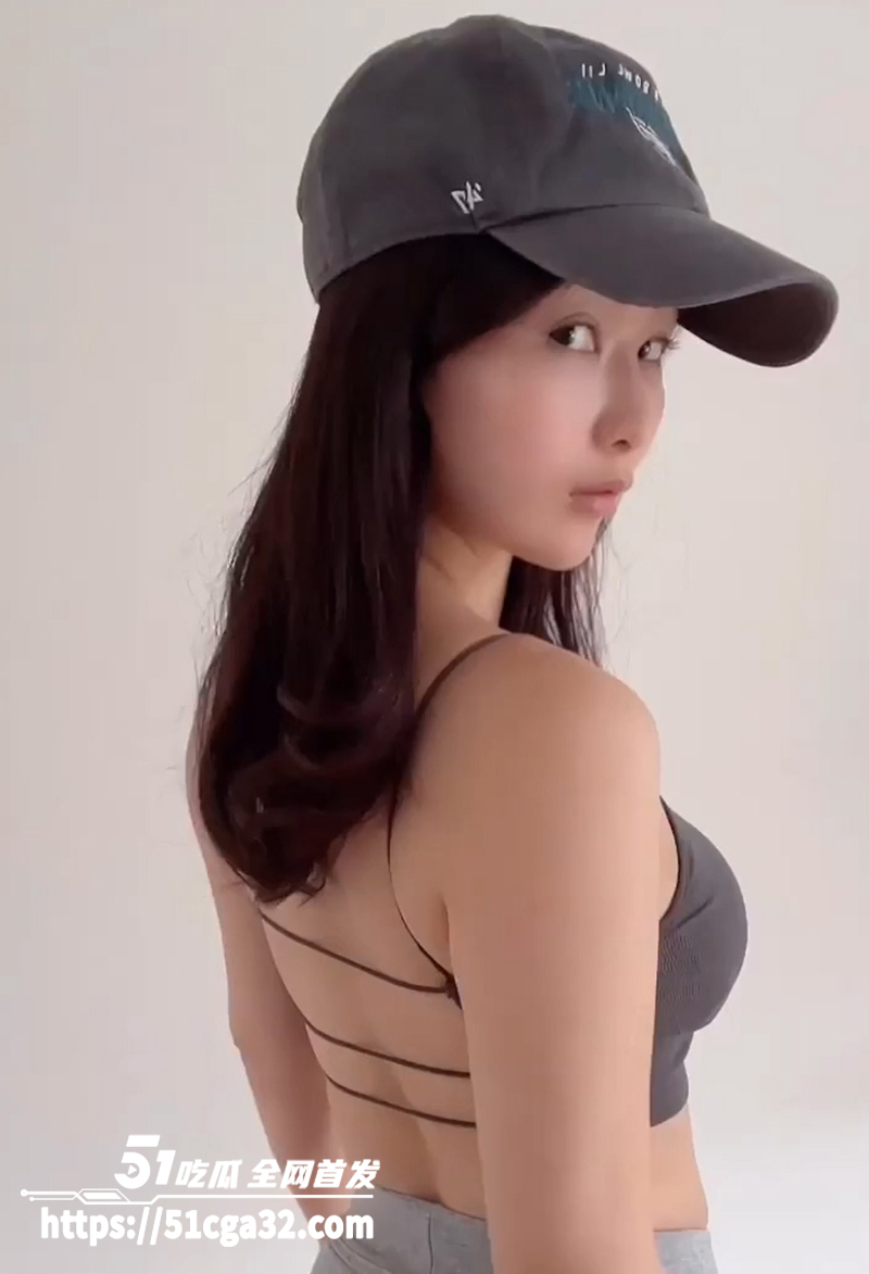 日本高颜值博主 Rikako 大尺度福利合集流出 大奶尤物各种淫骚露出 酒店激情做爱淫骚反差到爆! - 51吃瓜网-51吃瓜网