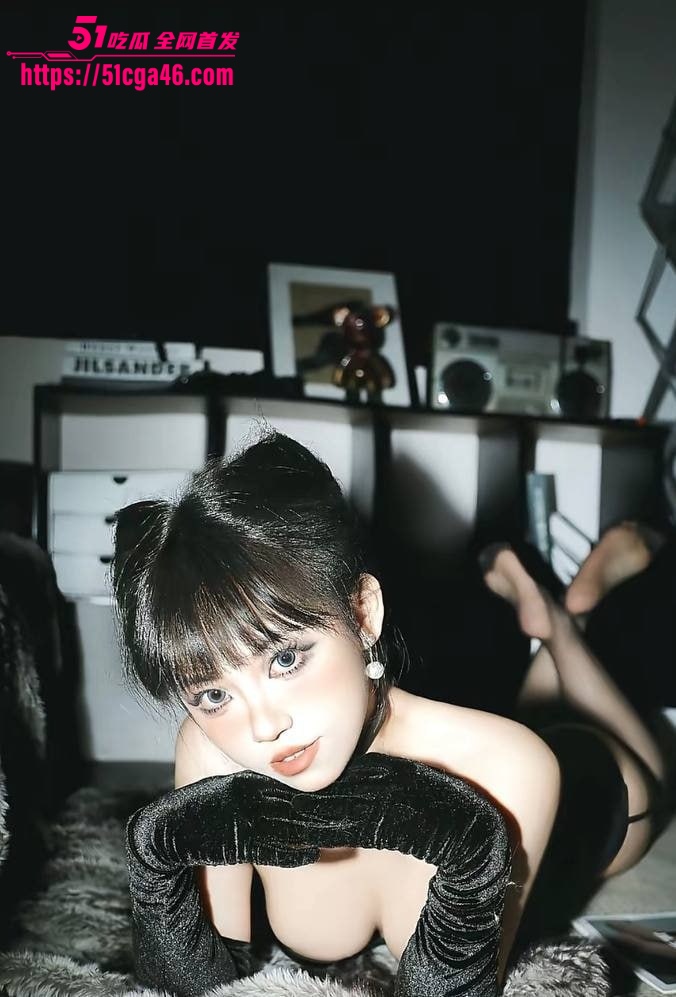 抖音网红 风霜月迷 白嫩酮体被金主暴力调教 床上秒变饥渴母狗 SM属性随意切换！ - 51吃瓜网-51吃瓜网