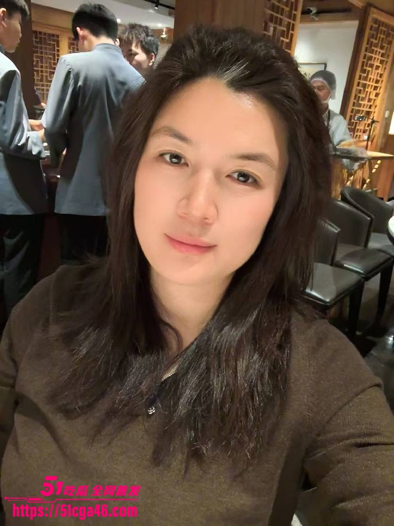风韵犹存巨乳少妇 朱长银 在广东北京多地诈骗 和多名男子有染被开盒曝光 大量露脸做爱视频被偷拍流出！ - 51吃瓜网-51吃瓜网