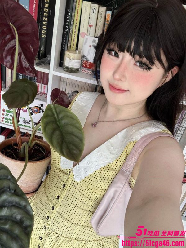 微胖女神 噗噗 新作痴女班长 白衬黑丝眼镜娘足交撩欲 被扒裤打桩猛干 爽到高潮喷水！-51吃瓜网