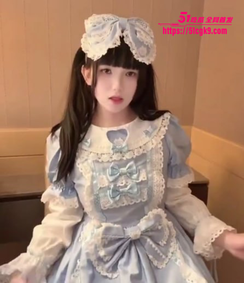 推特精盆小母狗 无敌小亦大 大尺度私拍会员付费福利视频 酒店lo裙自扣反差婊黑料流出！ - 51吃瓜网-51吃瓜网