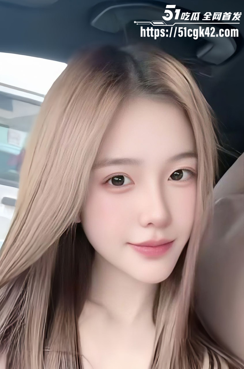 高颜值反差学妹 王帆帆 酮体雪白极品身材 宿舍裸舞无限诱惑 淫骚自慰画面香艳十足! - 51吃瓜网-51吃瓜网