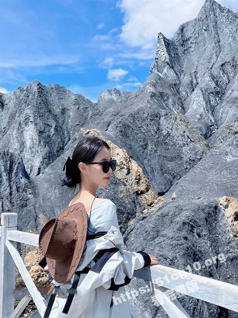 高质量反差婊泄密！女神风学生妹超大尺度性爱被爆 生活中纯欲女神 私下却爱吃鸡吧爱吃精！ - 51吃瓜网-51吃瓜网