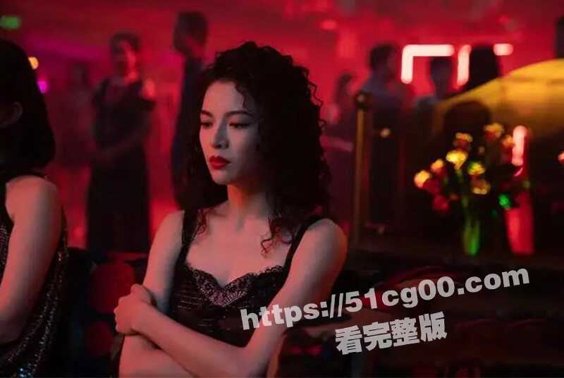 女孩面试被要求脱掉衣服！电影《荞麦疯长》未删减版！黑色幽默荒诞无常，是多少年轻人对现实生存现状的强烈共鸣！-51吃瓜网