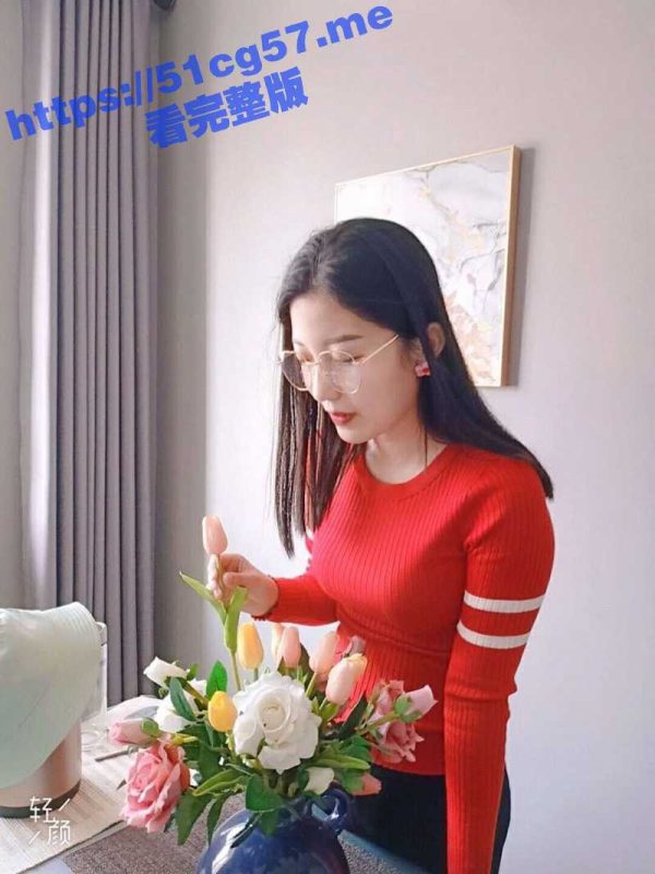 邻家清纯小妹表面看似清纯 实则喜欢多人运动 娇滴滴的声线让人欲罢不能 越反差越要大力抽插！-51吃瓜网