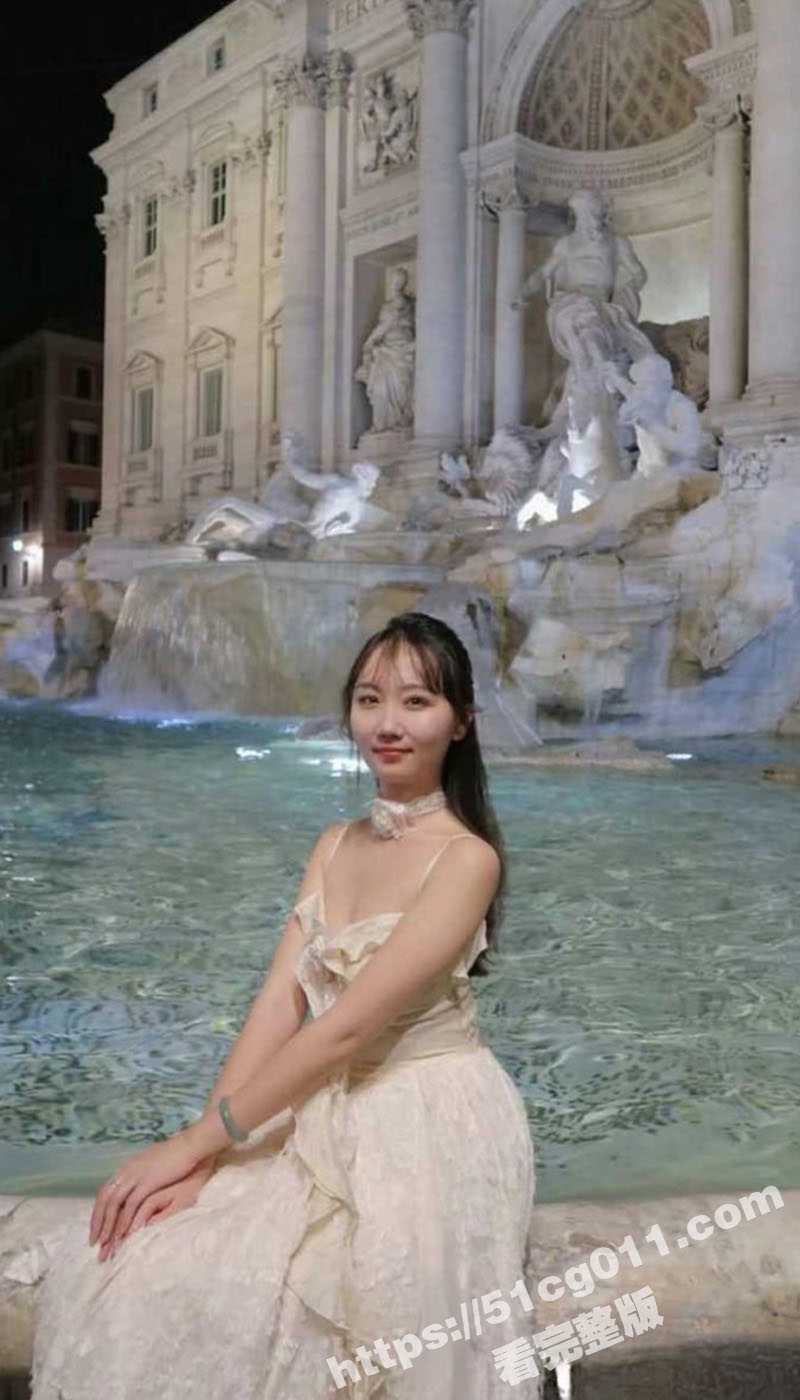 上海外国语大学 王静瑶 被有钱人包养调教 喜欢玩SM 狂舔金主的菊花和脚 屁眼被强行灌肠痛得嗷嗷叫 - 51吃瓜网-51吃瓜网