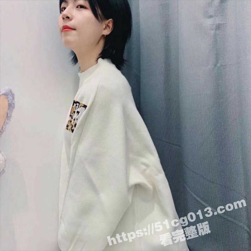 厦门短发骚货 李琳 性爱自拍视频泄密 苗条的身躯在镜前被猛烈后入输出 表情和动作都骚浪至极-51吃瓜网