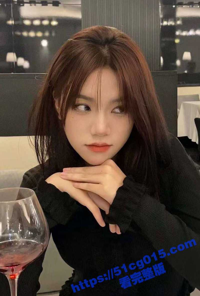 四川成都反差母狗学姐勾引学弟 跪舔吸舔口交 开档黑丝 握住丝足疯狂插逼 干死这个骚货！ - 51吃瓜网-51吃瓜网