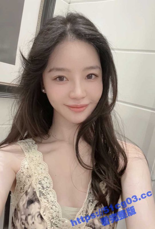 表哥酒后吐真言承认自己有淫妻癖！还给我看嫂子按摩棒自慰的视频！嫂子的淫穴水真多！-51吃瓜网