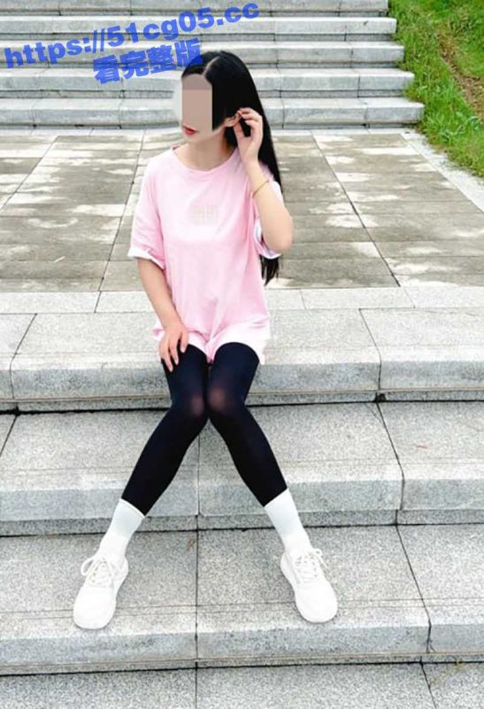 海角家庭乱伦 穿着瑜伽裤的极品身材亲姐姐 在她中途做饭时强行插入内射 从厨房到客厅全程记录！-51吃瓜网