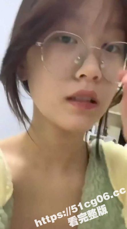 初恋脸反差妹 给男友录制抠逼自慰视频泄密流出 你眼里的白月光女神 已经被渣男驯化成玩偶一枚！-51吃瓜网