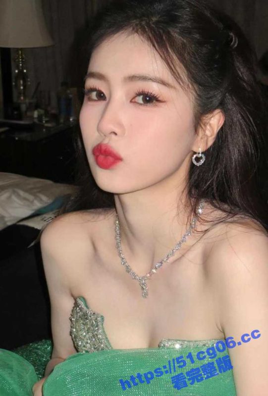 清纯女神 人气明星演员 白鹿AI换脸来袭 女社员在酒店被男社长潜规则 各种姿势爆操-51吃瓜网