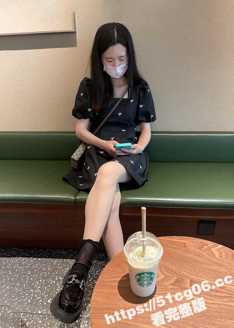 良家淫妻 爱涩梨 黑丝露脸约操精壮小伙 主动沙发女上位扭动一脸陶醉呻吟不停！ - 51吃瓜网-51吃瓜网