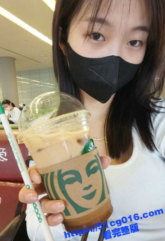 广东中山大学00后反差母狗 赵颖颖 为捞金沦陷成金主玩物 宿舍内拍淫照献给金主！-51吃瓜网