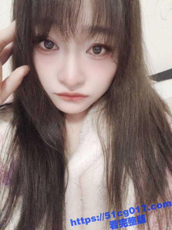 河南郑州反差婊谭沁雯 27岁清纯型E奶女神 天生的夹子音 美腿修长性感 和炮友约炮被曝光-51吃瓜网