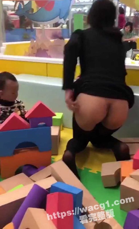 广西百色一中女教师被告 学生家长发现其在户外自慰发布淫秽视频 在儿童游乐场带娃露出！！-51吃瓜网