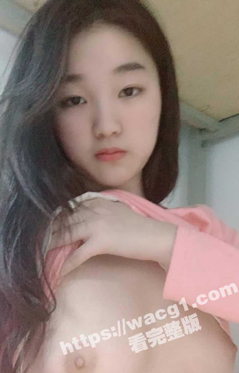 湖南00后高颜值反差学生妹 宿舍发不雅骚拍勾引炮友 粉嫩乳头 无毛美穴超有看点 - 51吃瓜网-51吃瓜网