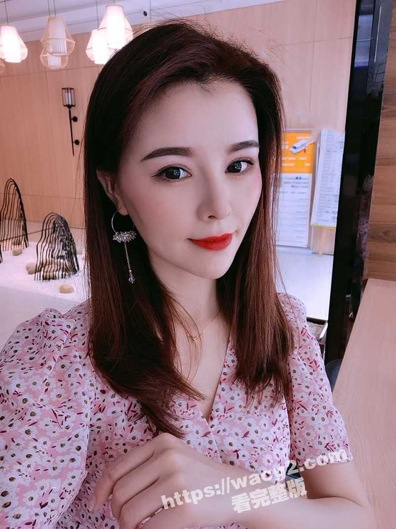 成都美发店老板娘王语嫣 背着老公网上发骚约炮 被投稿流出全网最全版本 可以称为熟女少妇中的天花板了！！！ - 51吃瓜网-51吃瓜网