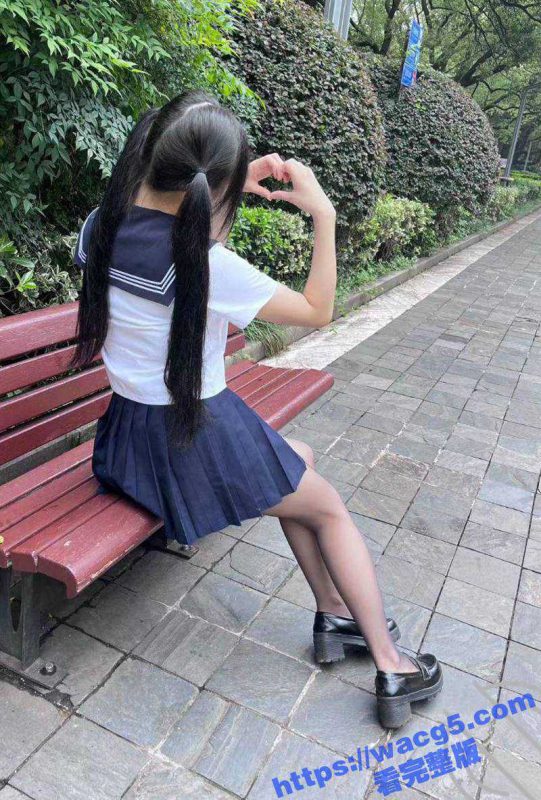 兄妹乱伦 醉酒后强上JK妹妹 疯狂抽插小嫩逼 妹妹在我的胯下被彻底征服！-51吃瓜网