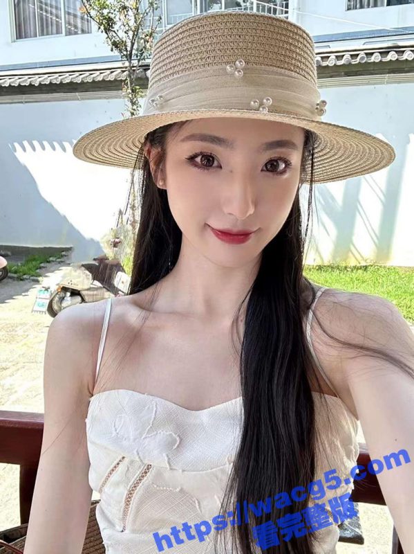 绿帽男友为钱 将自己的极品女友送 给金主当狗玩 骚穴都成为别人鸡吧的模样了 这要回来了还能用吗 ？-51吃瓜网