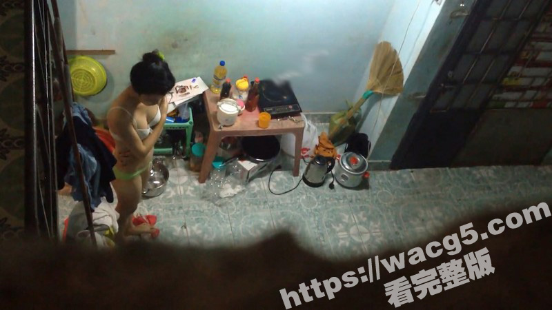 真实偷拍！冒死偷拍隔壁小夫妻在家做爱 姿势多身材好颜值高 真是非常极品啊！-51吃瓜网