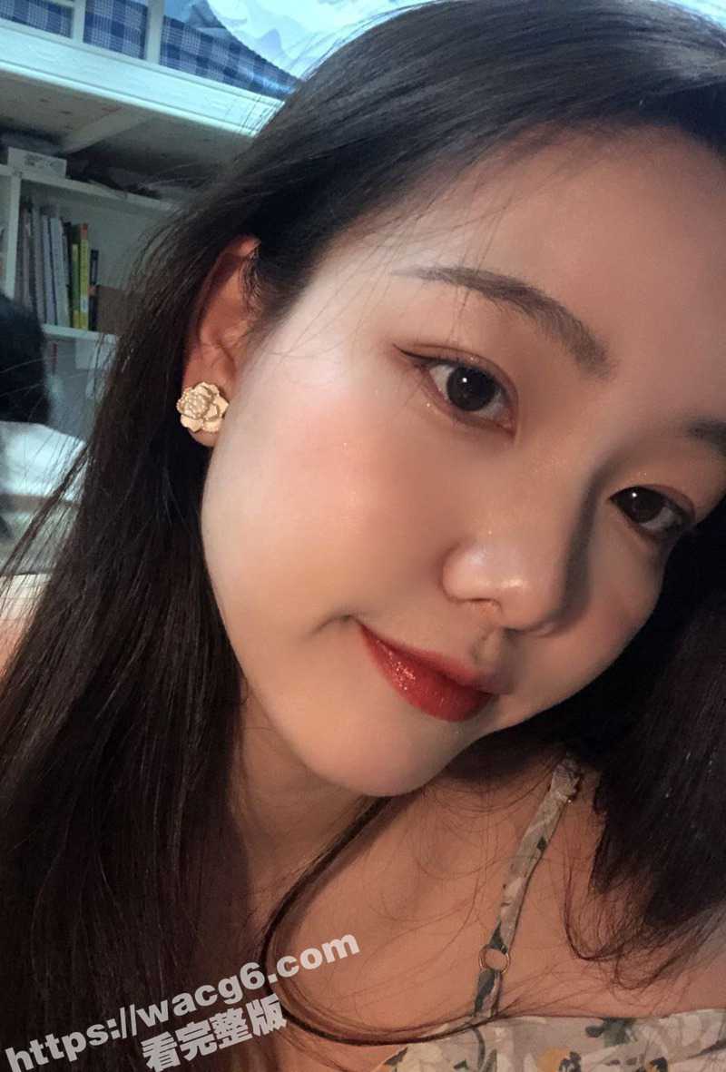 山西大学反差大三学姐 毛佳璇 清纯外表实际上是公交车 炮友4指狂抠黝黑肥逼！ - 51吃瓜网-51吃瓜网