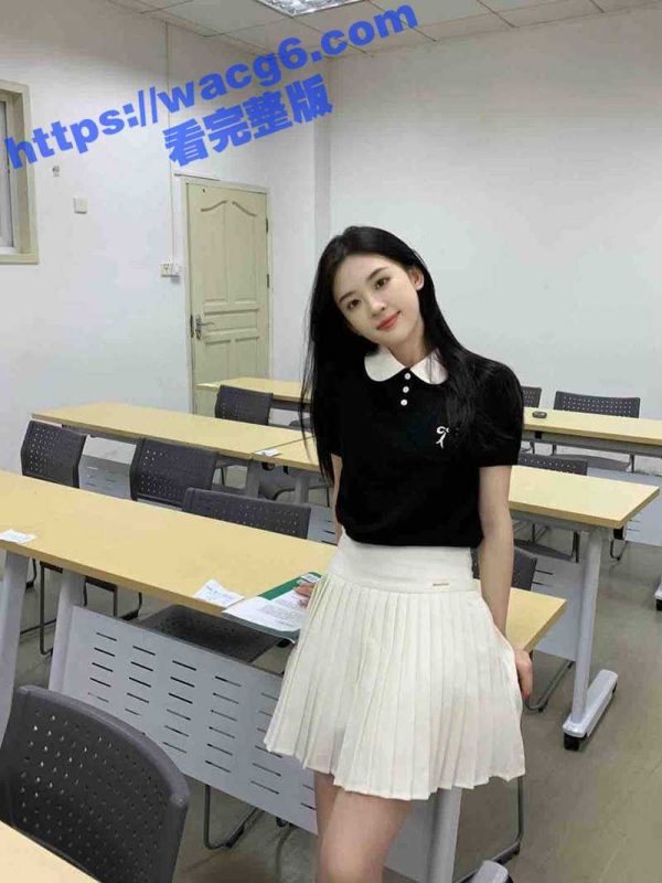 某中学老师江语颖 私底下跟男友竟玩得这么刺激！各种口爆撒尿SM暴露母狗属性！极度反差！-51吃瓜网