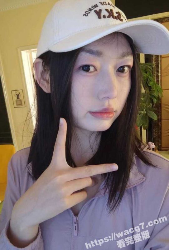 宁夏回族00后高挑美女马莹莹 173cm萌妹被大屌狂抽插 擅长口交对后入SM情有独钟 骚气十足！-51吃瓜网