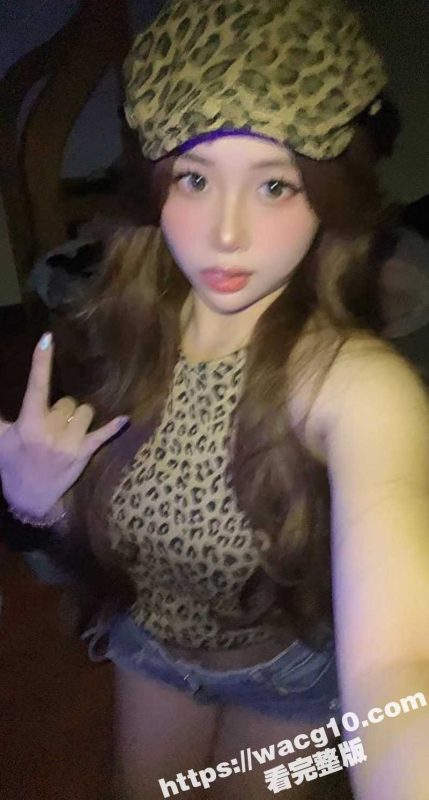 广州骚逼前女友李潼欣 高颜值的性感骚逼 身边好多人意淫她 分手后把视频曝光-51吃瓜网