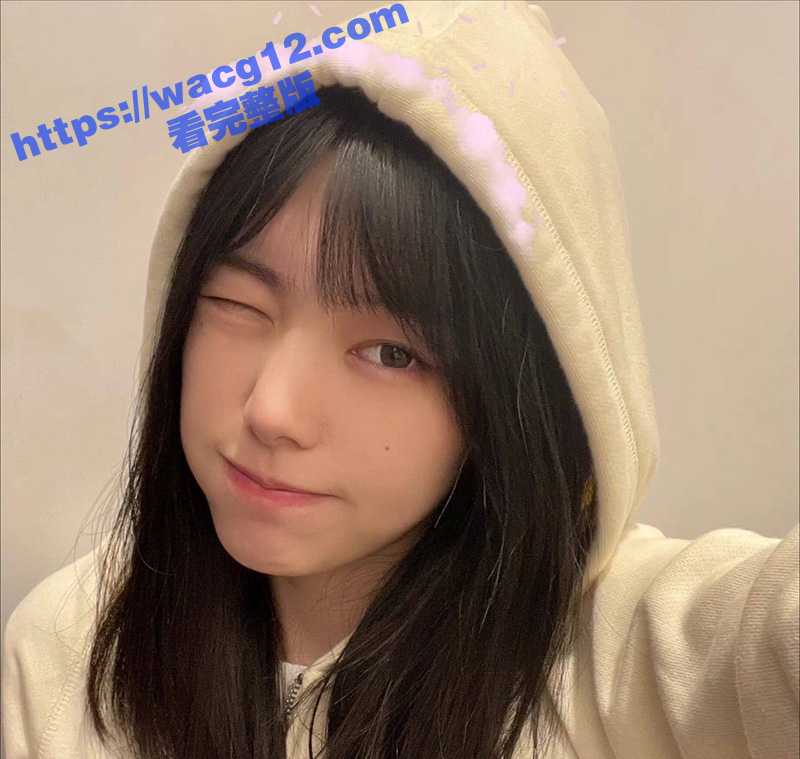 四川传媒学院美女李琨萌约炮体育生  圣诞节晚上被体育生公狗腰疯狂抽插 呻吟声回荡整个房间-51吃瓜网