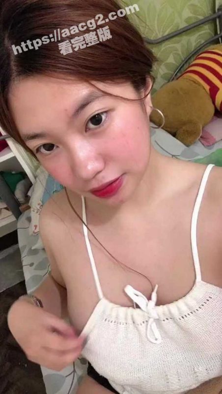 台湾IG小网红自拍自我调教 巨乳红唇娇艳欲滴 大胆揉搓双峰吐舌挑逗-51吃瓜网