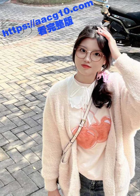 广西职业技术学院反差学妹小母狗 李铭铭 开档黑丝足交+乘骑位榨精 丝袜美腿翘臀爽到爆炸-51吃瓜网