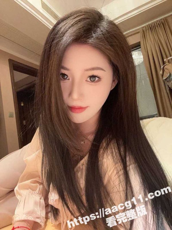 大神真实勾搭约炮 极品身材大三学姐 为1300元背着男友约炮 到酒吧微醺后带回酒店玩3P群交-51吃瓜网