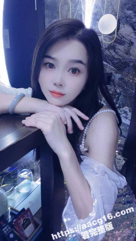 绿帽哥投稿资源 极品反差淫妻女友 被绿帽老公带出去群交 各种约炮抽插 性爱私拍视频流出-51吃瓜网