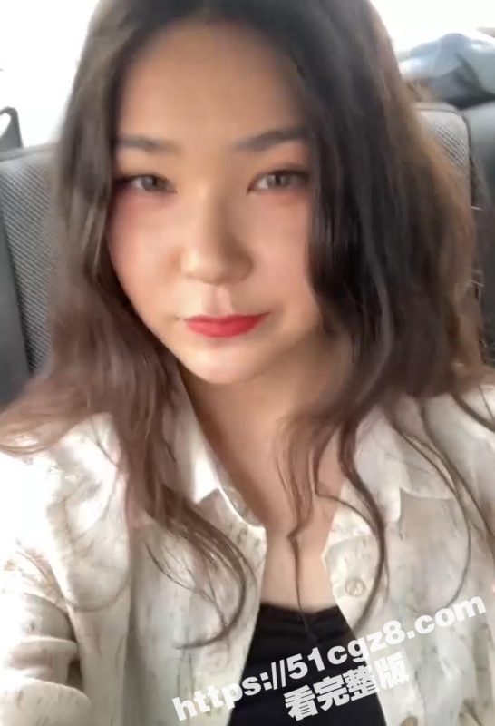 广西南宁美女 为完成金主安排的任务 出租车上自慰揉穴  勾引司机小树林里无套后入野战 最后还被颜射在脸上-51吃瓜网