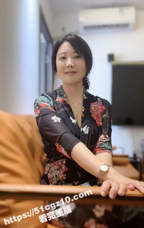 探花郎酒店约啪气质少妇  口交吃鸡后入骑乘样样精通  各种姿势来回变换！-51吃瓜网