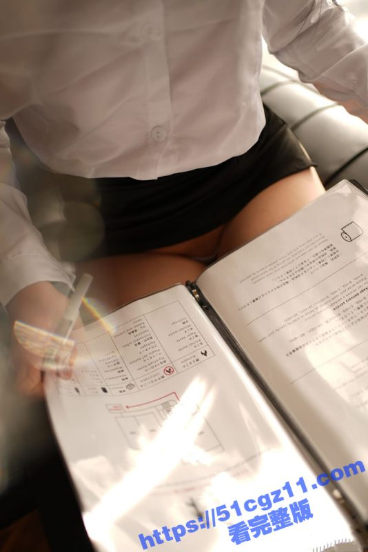 极品少妇舞蹈老师 被炮友肆意调教 被多种姿势玩弄 彻底臣服大鸡巴下-51吃瓜网