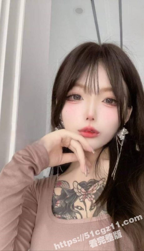 开封新技术中等职业学校‌精神小妹 陈联蕊 和校外黄毛租个破出租屋激情操爱 口交吃鸡相当反差！-51吃瓜网