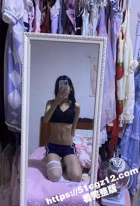 山西高校大眼学生妹淫浪私拍 清纯少女家中化身小母狗 掰逼抠穴淫骚自慰 发骚吸吮沾满淫液玉指！-51吃瓜网