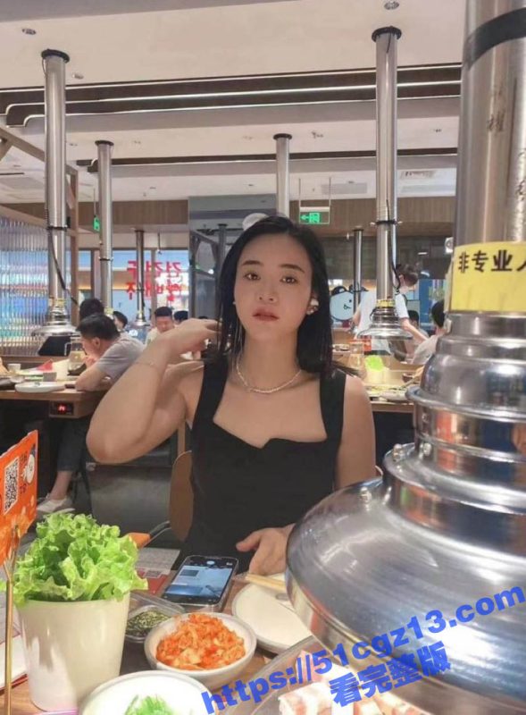 极品高颜值良家少妇 杨雪茜 私密视频流出 穿着渔网袜被大鸡巴猛烈后入骚穴 爽的淫叫连连!-51吃瓜网