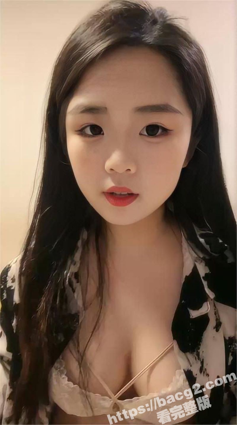 长相甜美满是纹背的精神小妹 花样百出的性爱姿势让人大饱眼福 口中骚话不断对白超激情! - 51吃瓜网-51吃瓜网