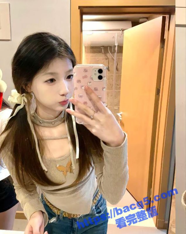 湖北金融系反差校园女神性爱视频 被瓜友投稿曝光 外表清纯私下淫荡至极 这是得不到就曝光啊！-51吃瓜网